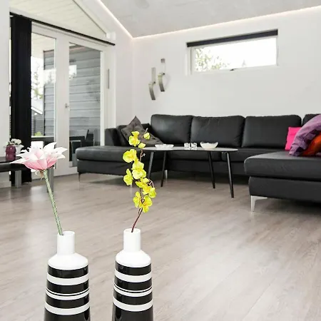 8 Person Holiday In Bl Vand *
